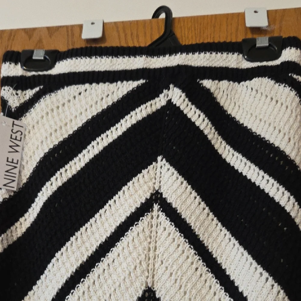 Nine West Black and White Chevron Maxi Skirt - Picture 4 of 6